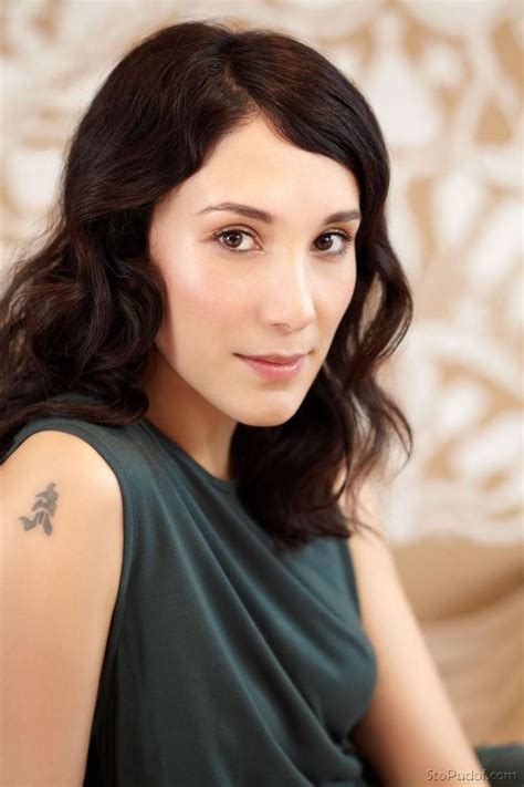 Sibel Kekilli. On 16-6-1980 Sibel Kekilli was born in Heilbronn. She made her 3 million dollar fortune with Head-On, When We Leave, Game of Thrones. The actress is dating , her starsign is Gemini and she is now 43 years of age.